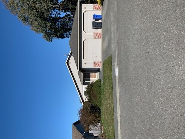 Primary Photo - 1455 Chickadee Court A