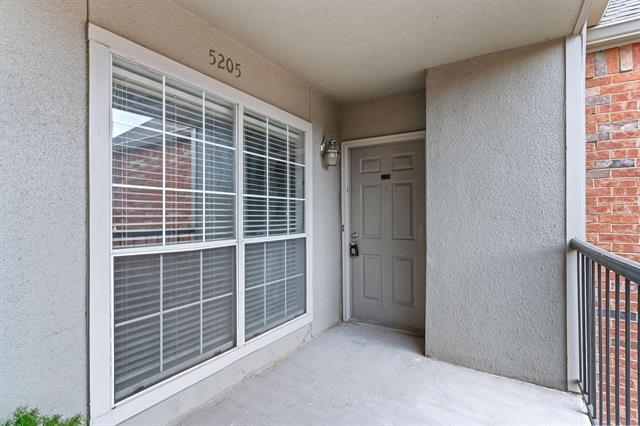 Foto del edificio - 12660 Hillcrest Rd