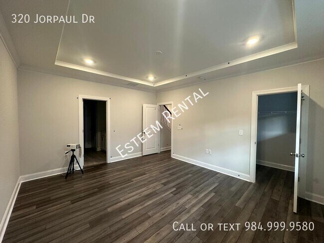 Building Photo - 320 Jorpaul Dr