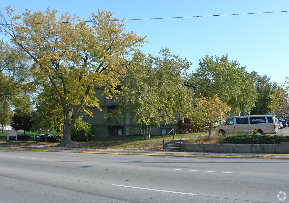 Building Photo - Stewart Park Apartments