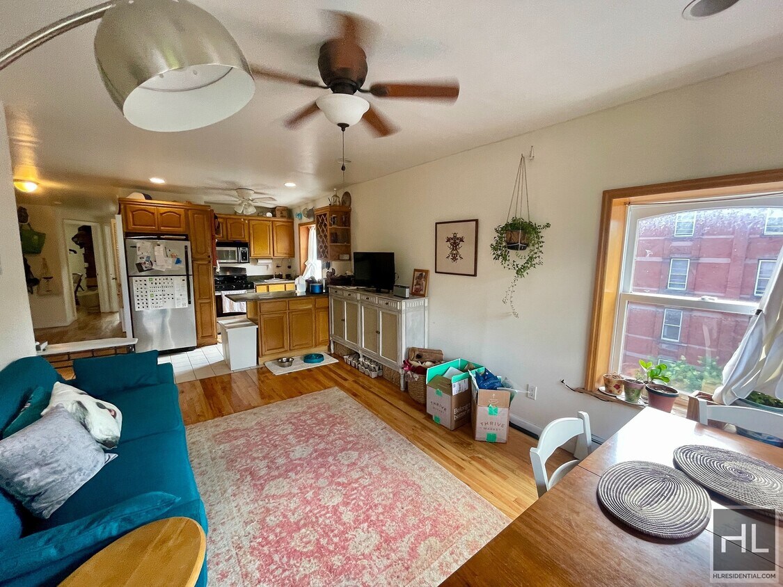 Foto principal - 94 GREENE AVENUE