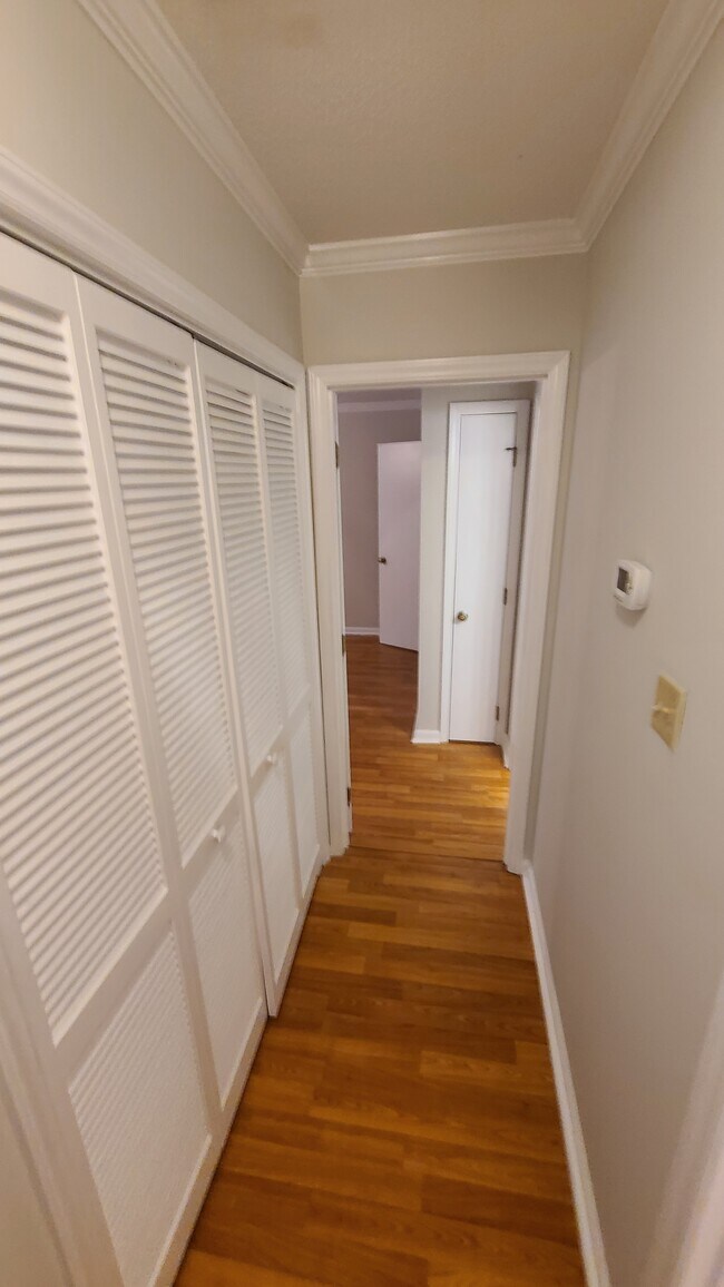 Hallway - 208 Twin Oaks Plz