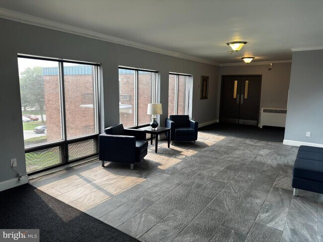 Building Photo - 120 N Bethlehem Pike