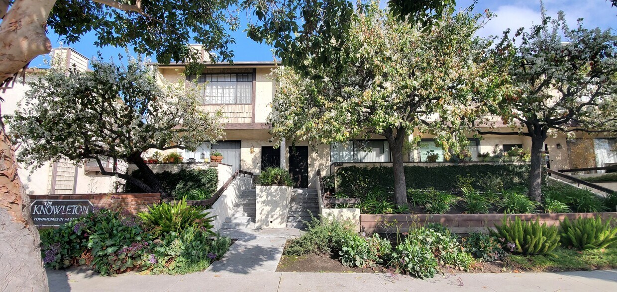 Primary Photo - 335 Wallis St