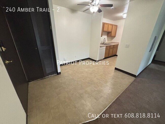 Building Photo - 240 Amber Trail