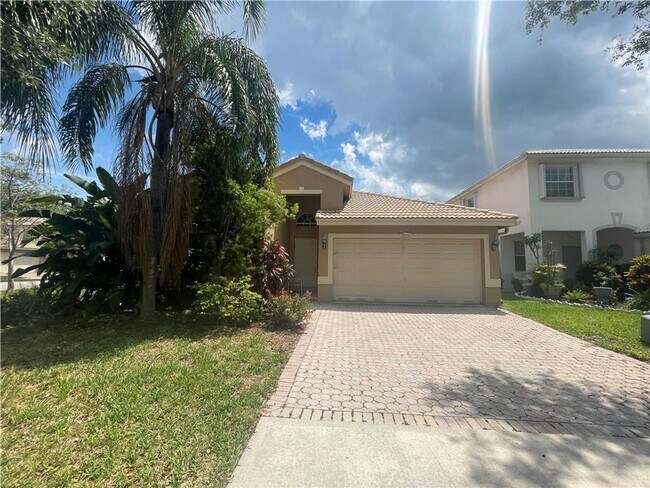 Foto del edificio - Exceptional Rental Opportunity 3 beds 2 ba...
