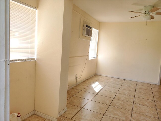 Building Photo - 2114 McKinley St