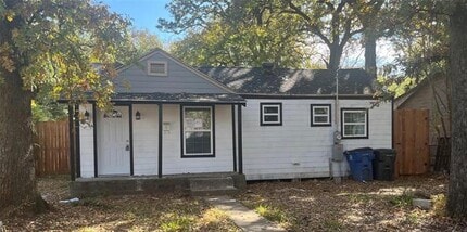 Building Photo - 3814 Cauthorn Dr