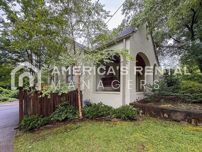 Building Photo - Gorgeous Home in Birmingham, AL For Rent!!...
