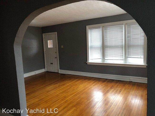 Building Photo - 7227-7229 Dartmouth Ave