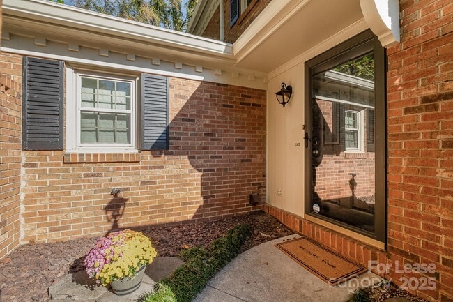 Foto del edificio - 9005 Nolley Ct