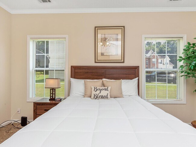 Foto del edificio - 7616 Shannon Oak Dr