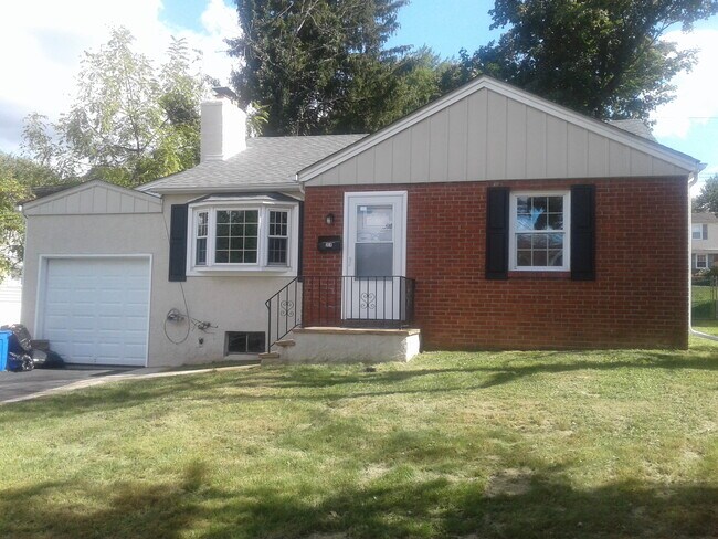Building Photo - 354 Windsor Ave