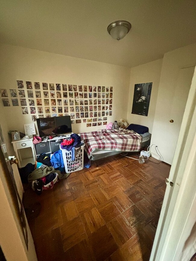 Building Photo - Spacious 2 bedroom in Shadyside