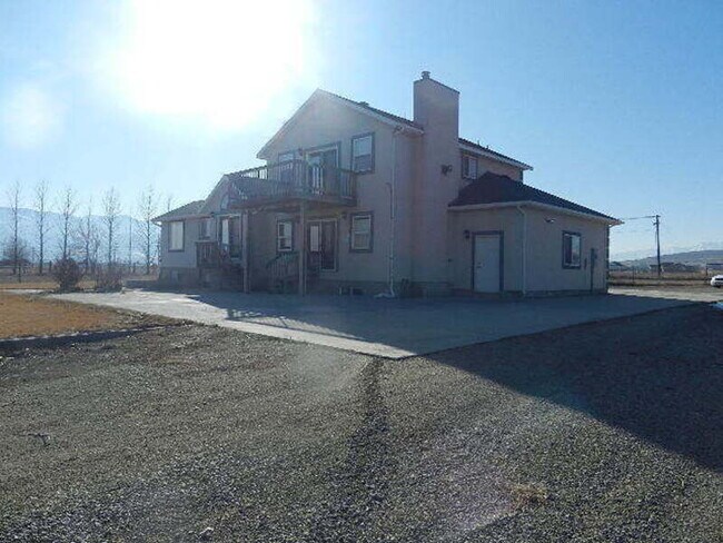 Building Photo - 7722 N Redwood Rd