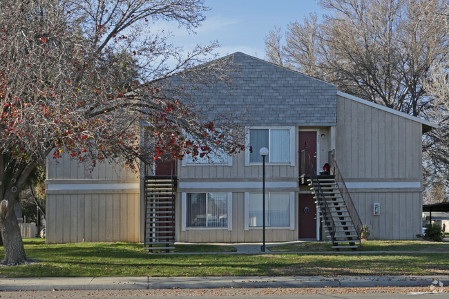 Foto del edificio - Pleasant Valley Pines Apartments