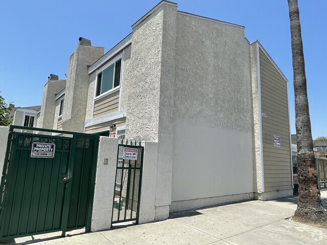 Building Photo - 1619 N Avalon Blvd