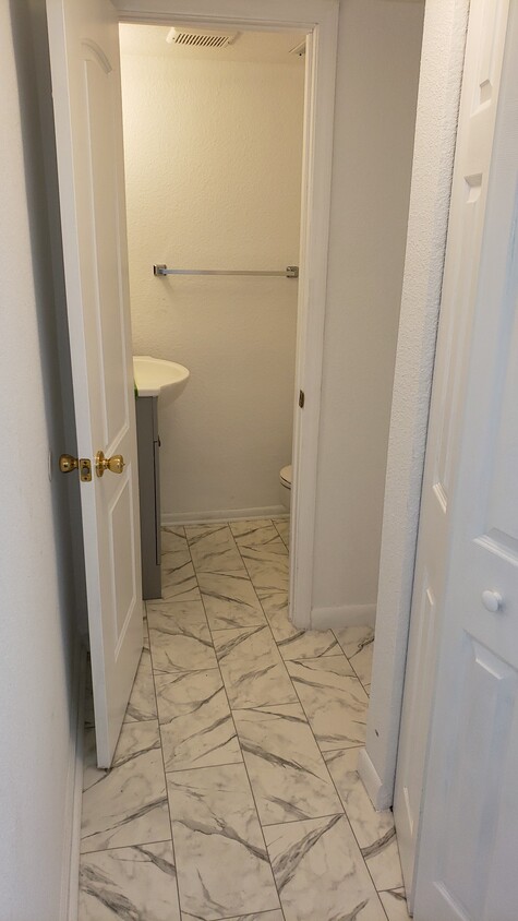 Building Photo - 3062 Blitz Ct