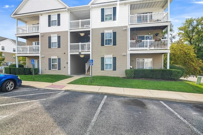 Building Photo - 9733 Crayford Rd