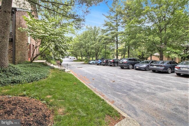 Building Photo - 1807 Mountainview Dr