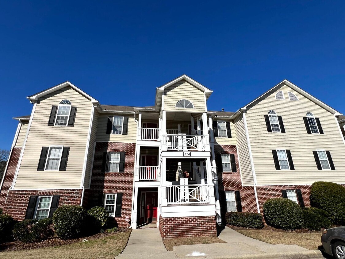 372 Bubble Creek Ct Unit 5, Fayetteville, NC 28311 Condo for Rent in