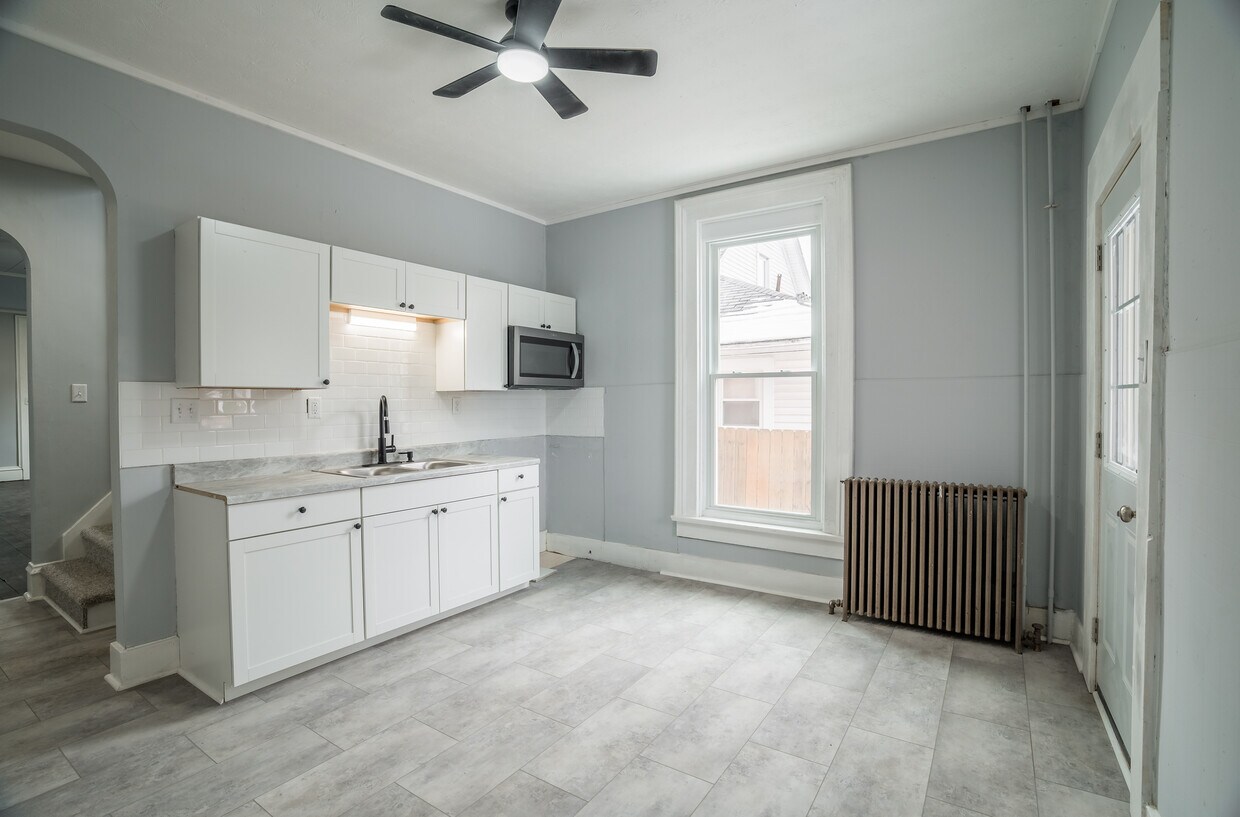 Foto del edificio - 618 Miami St