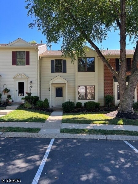Foto principal - 67 Woodward Ln