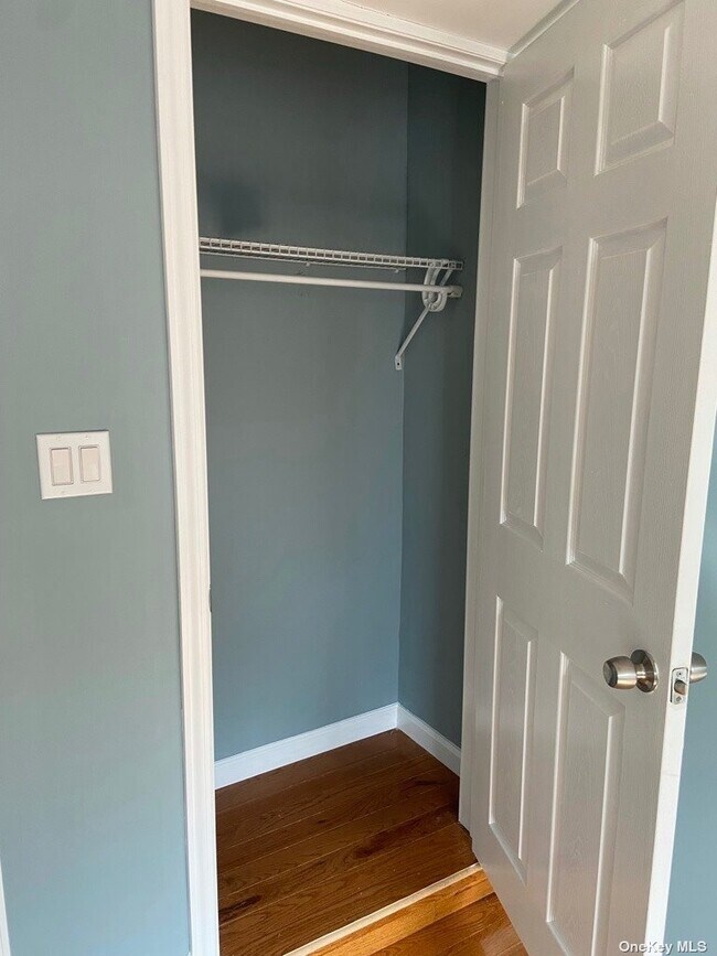 Foto del edificio - 630 E 230th St