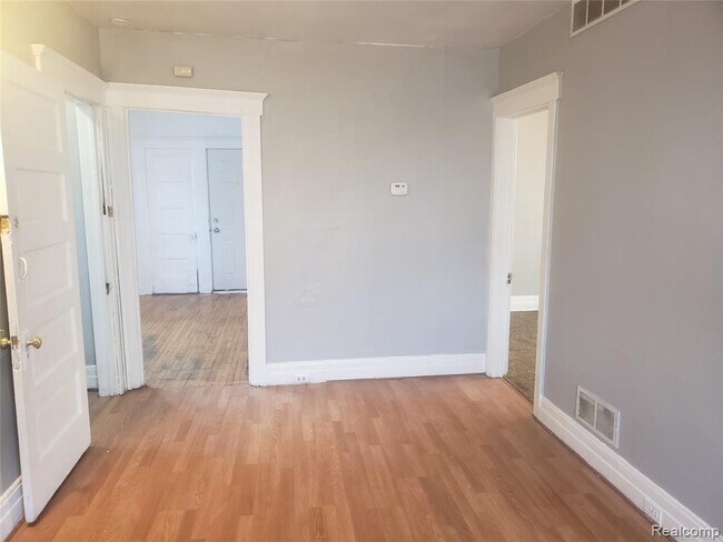 Foto del edificio - 11501 Fleming St