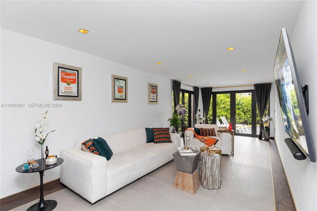 Foto del edificio - 63 SW 31st Rd