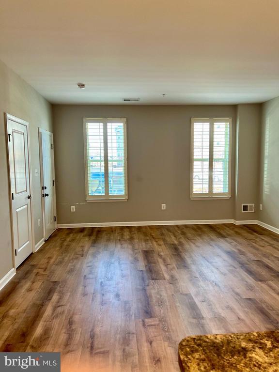 Foto del edificio - 6508 Walcott Ln