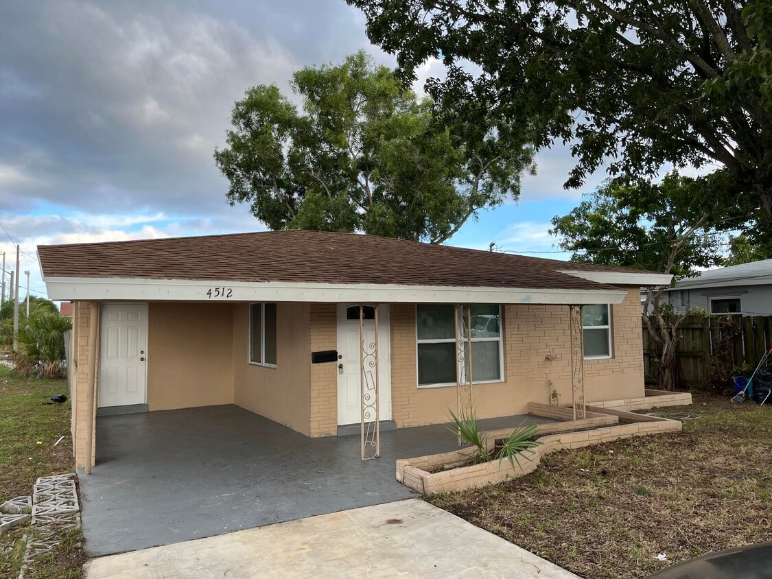 4512 Greenwood Ave, West Palm Beach, FL 33407 House Rental in West