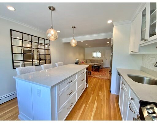 Foto del edificio - 128 Pleasant St