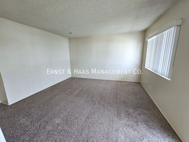 Building Photo - 9119 Rose St