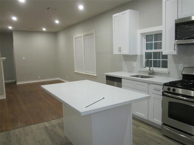 Foto del edificio - 3217 Winbern St