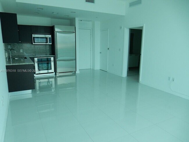 Foto del edificio - 950 Brickell Bay Dr