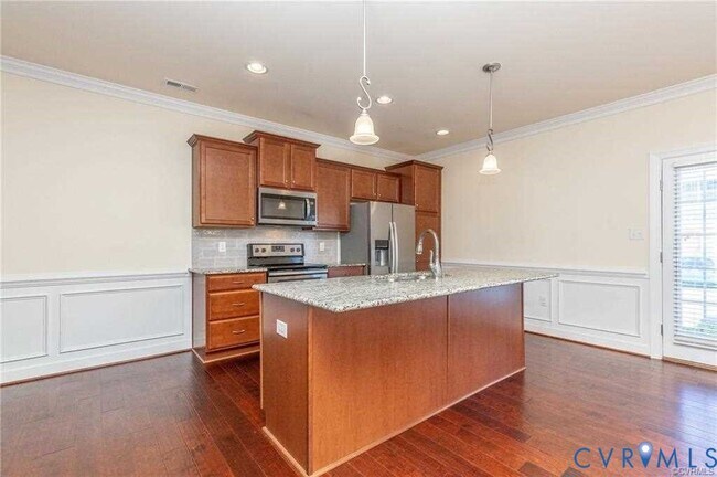 Foto del edificio - 7348 Pebble Lake Dr