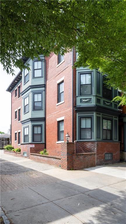 Building Photo - 174 Broadway