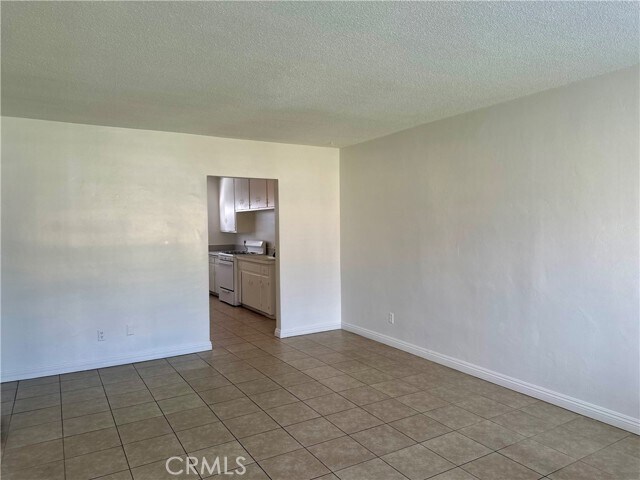 Building Photo - 5147 Canoga St