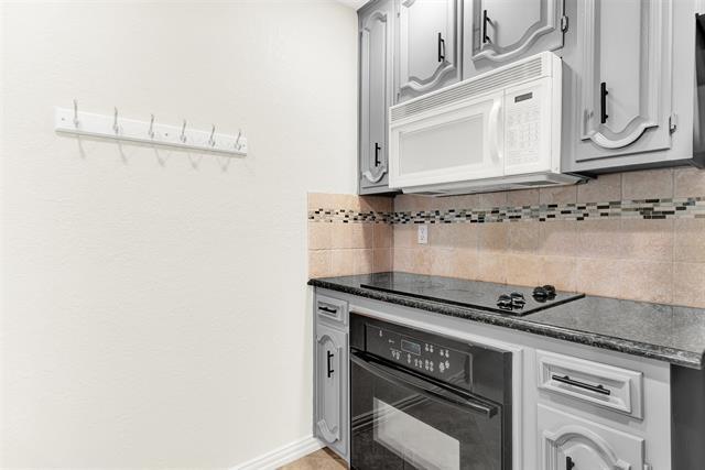 Building Photo - 4006 San Mateo Dr