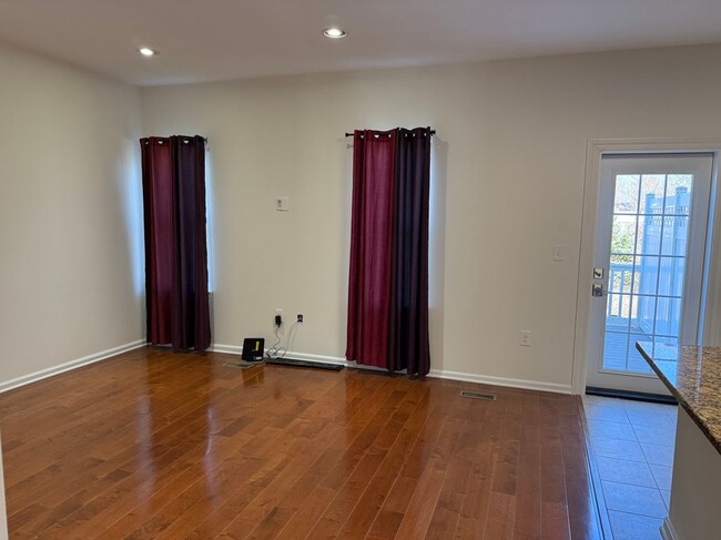 Foto del edificio - 74 Andrews Way