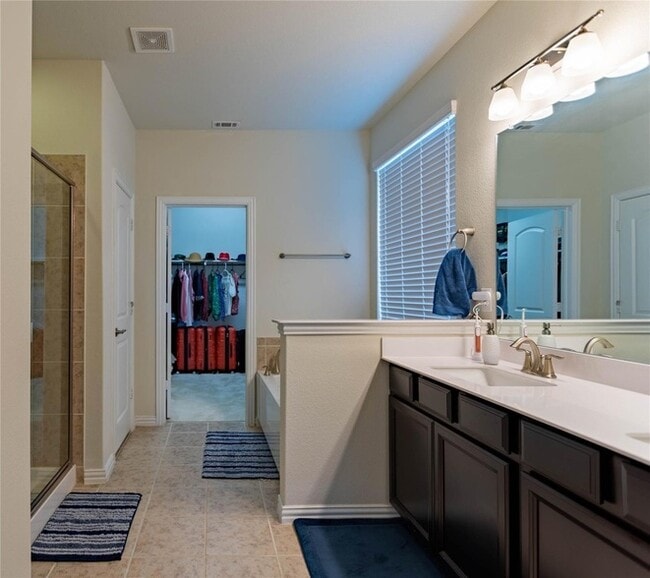 Foto del edificio - 517 Windward Dr