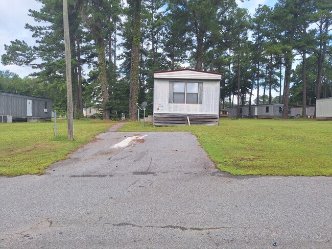 Building Photo - 1600 Dunlevie Rd
