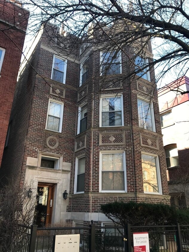 Building Photo - 663 W Buckingham Pl