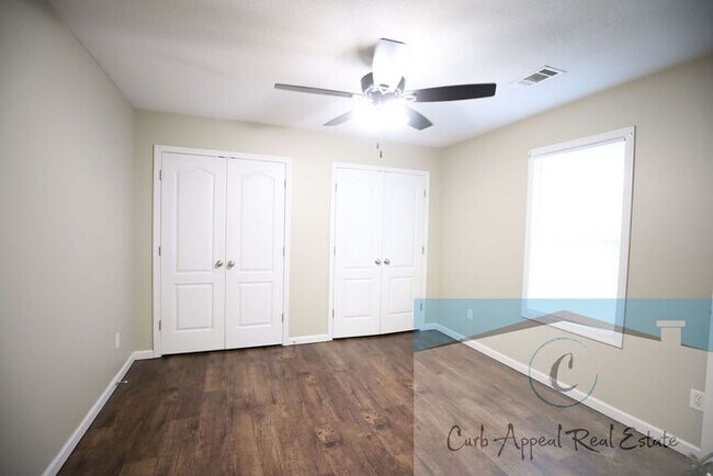 Foto del edificio - Utilities included!! Internet included!! Spacious 2 bed /2 full bath apt - includes washer/dryer