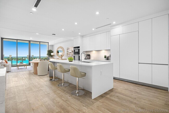 Foto del edificio - 220 Lake Shore Dr