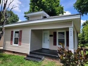 Building Photo - 3609 Busic Ave