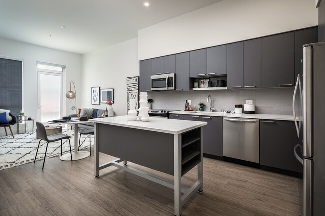 Hyde Square apartments — community photo - Hyde Square