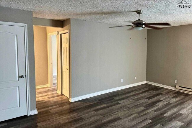 Foto del edificio - 2612 Southwest Pkwy