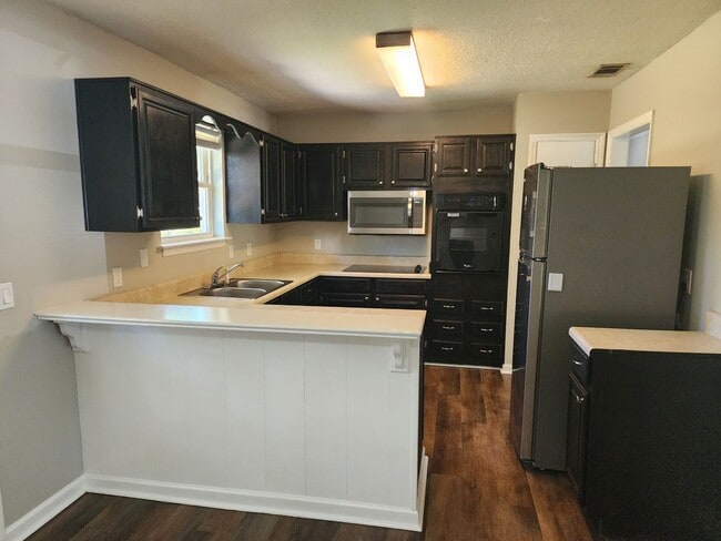 Building Photo - 1336 Whitfield Park Dr